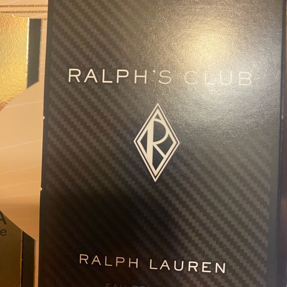 Assorted Fragrance Sample Set - Picture 10 of 12